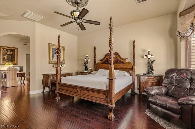 9518 Quiet Valley Avenue, Las Vegas, NV 89149