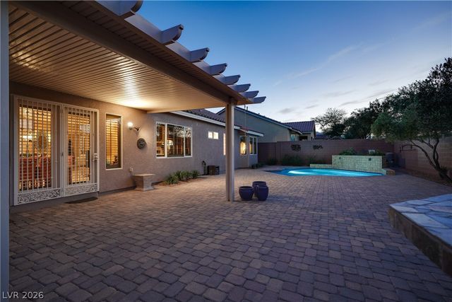 9518 Quiet Valley Avenue, Las Vegas, NV 89149