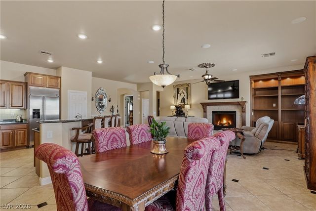 9518 Quiet Valley Avenue, Las Vegas, NV 89149