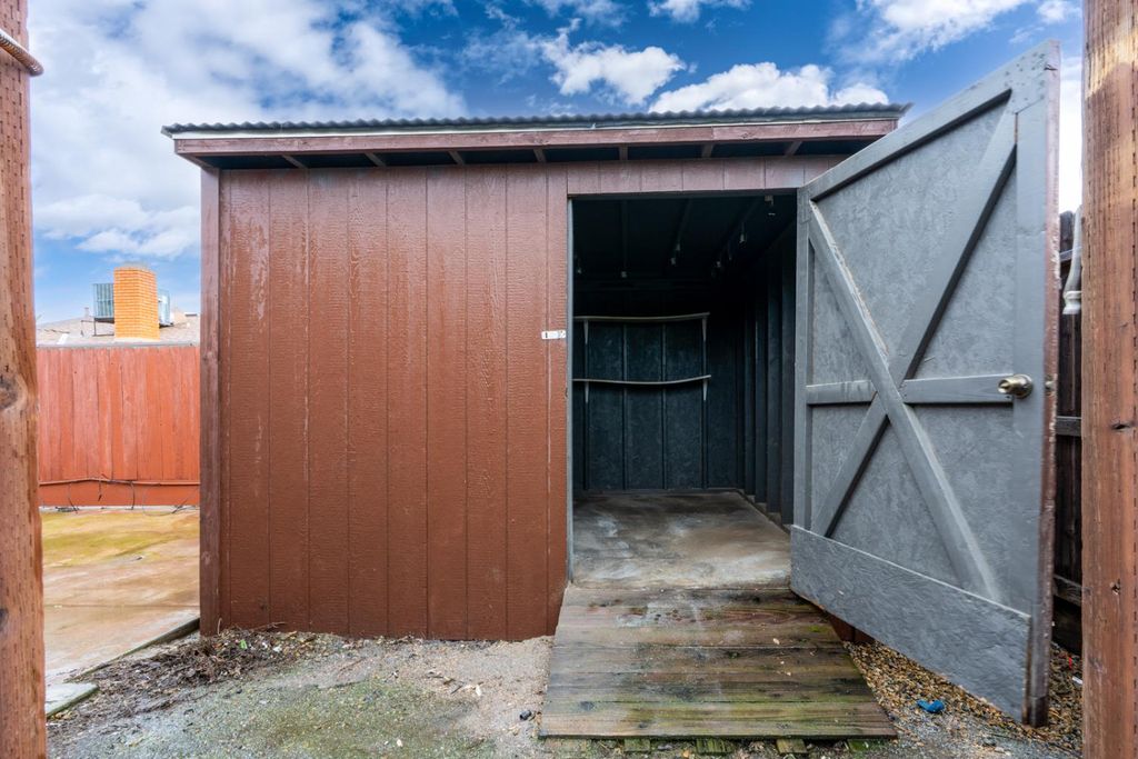 Image 35 of property listing at 1340 Lewis Street, Selma, CA 93662