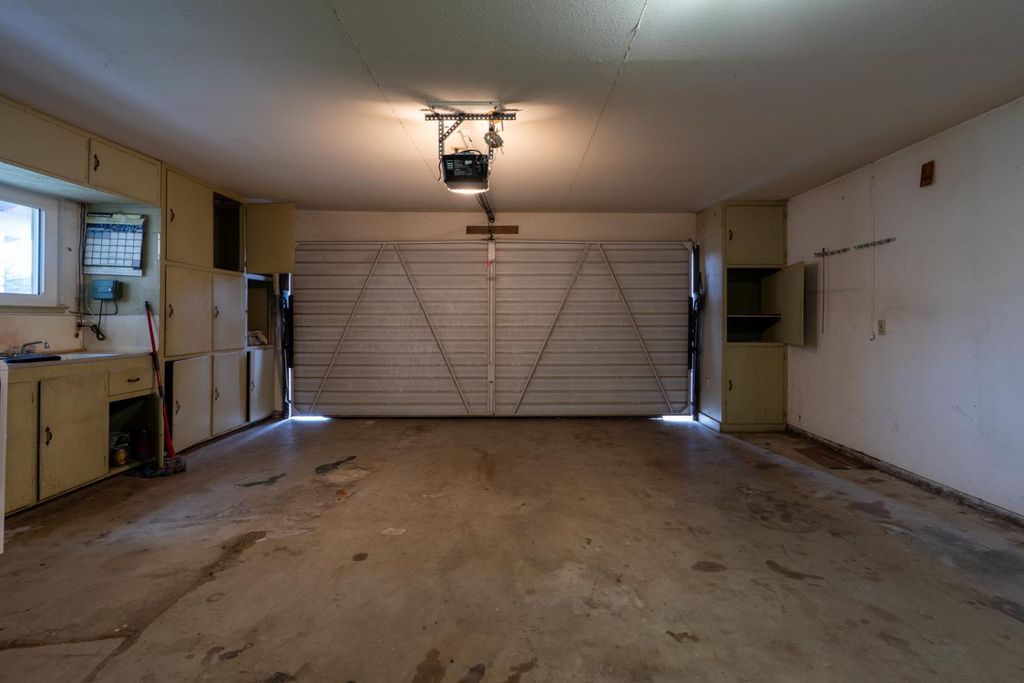 Image 37 of property listing at 1340 Lewis Street, Selma, CA 93662