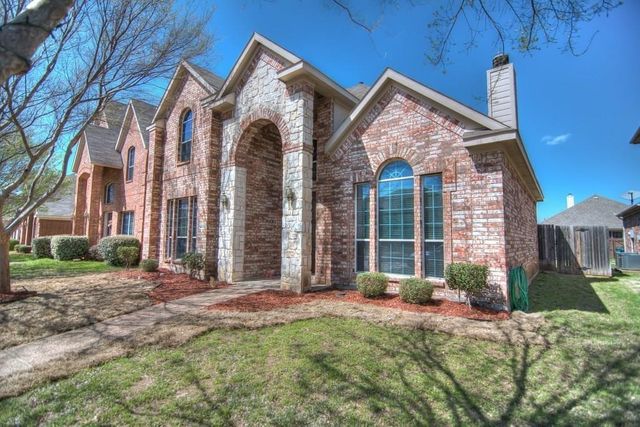 9400 Woodhurst Drive, Mckinney, TX 75072