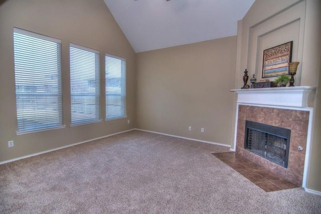 9400 Woodhurst Drive, Mckinney, TX 75072