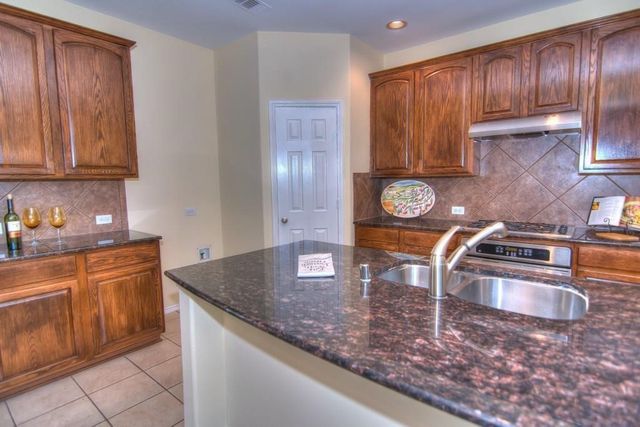 9400 Woodhurst Drive, Mckinney, TX 75072