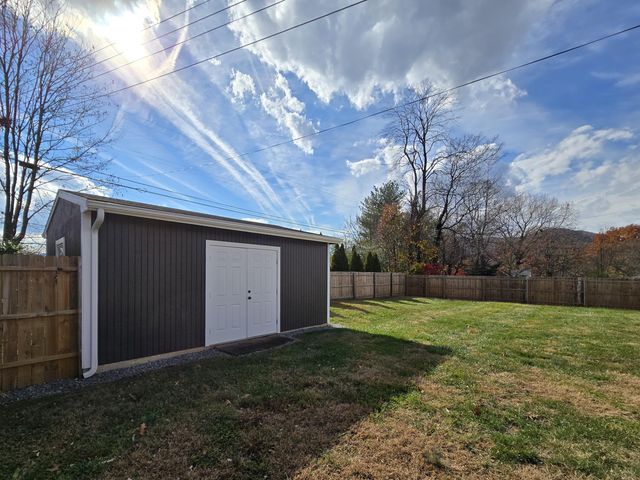 4636 Foxhall CIR, Roanoke, VA 24018