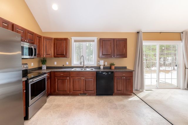 39 Sterling Drive, Laconia, NH 03246