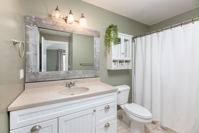 39 Sterling Drive, Laconia, NH 03246