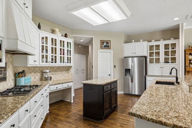 3807 Quail Hollow Street, Celina, TX 75009
