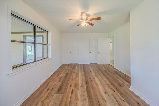 1169 Business 71, Columbus, TX 78934