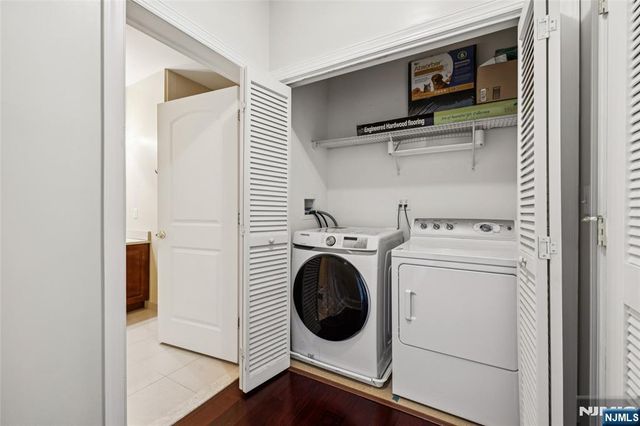 2404 Windsor Park Court 114, Englewood, NJ 07631