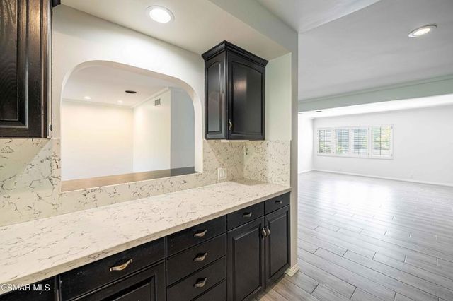10129 Sarah Street, Toluca Lake, CA 91602