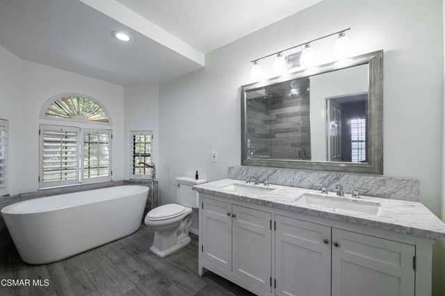 10129 Sarah Street, Toluca Lake, CA 91602