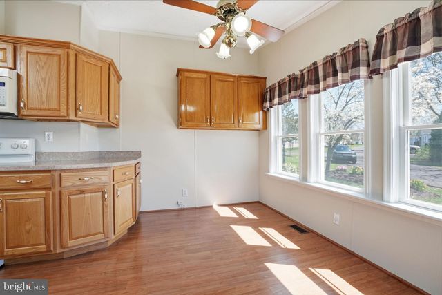 7 JUNIPER CIR, New Hope, PA 18938