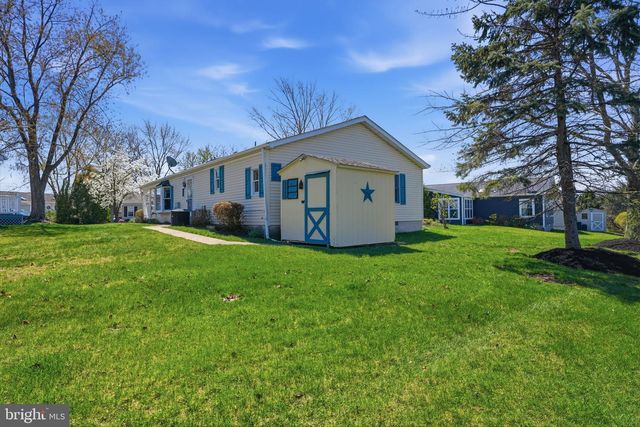 7 JUNIPER CIR, New Hope, PA 18938