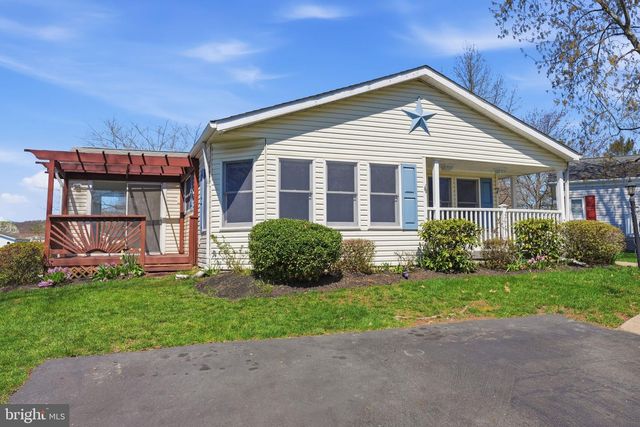 7 JUNIPER CIR, New Hope, PA 18938