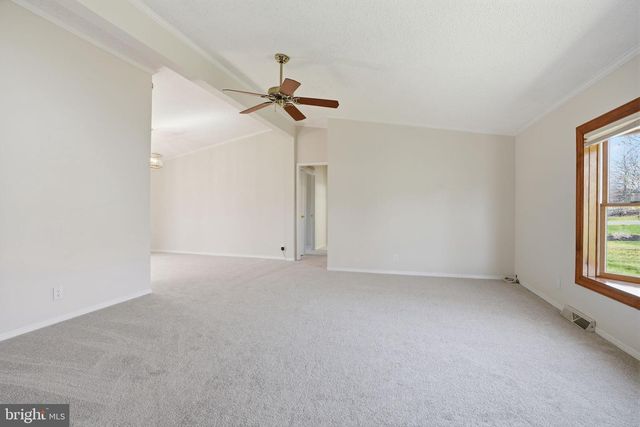 7 JUNIPER CIR, New Hope, PA 18938