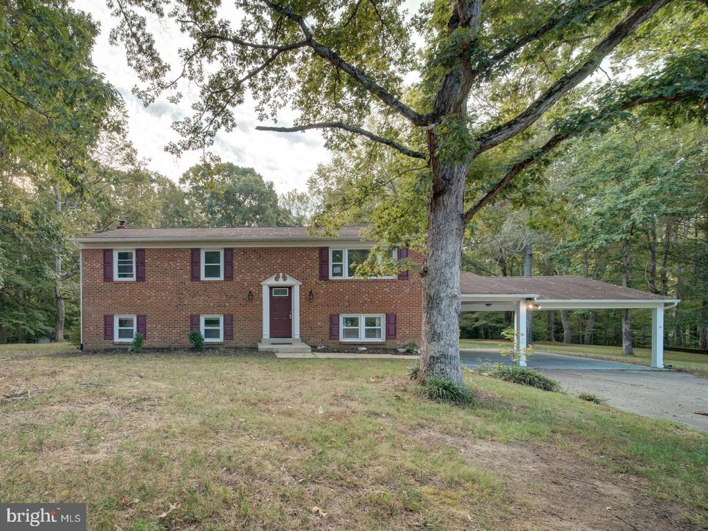 6290 CRACKLINGTOWN RD, Hughesville, MD 20637