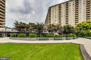 5225 POOKS HILL RD #621N, Bethesda, MD 20814