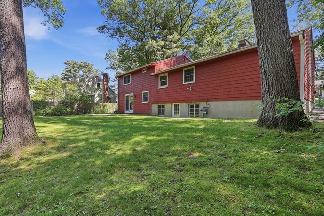 9 Keith Road, Wayland, MA 01778