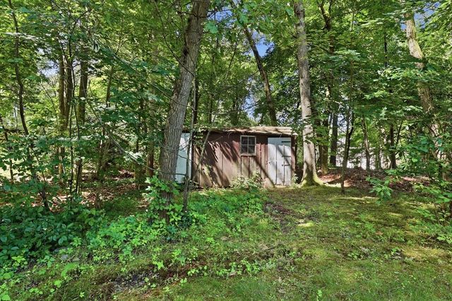 9 Keith Road, Wayland, MA 01778