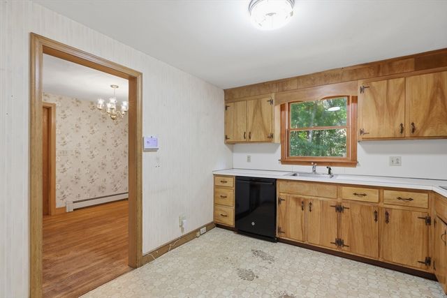 9 Keith Road, Wayland, MA 01778