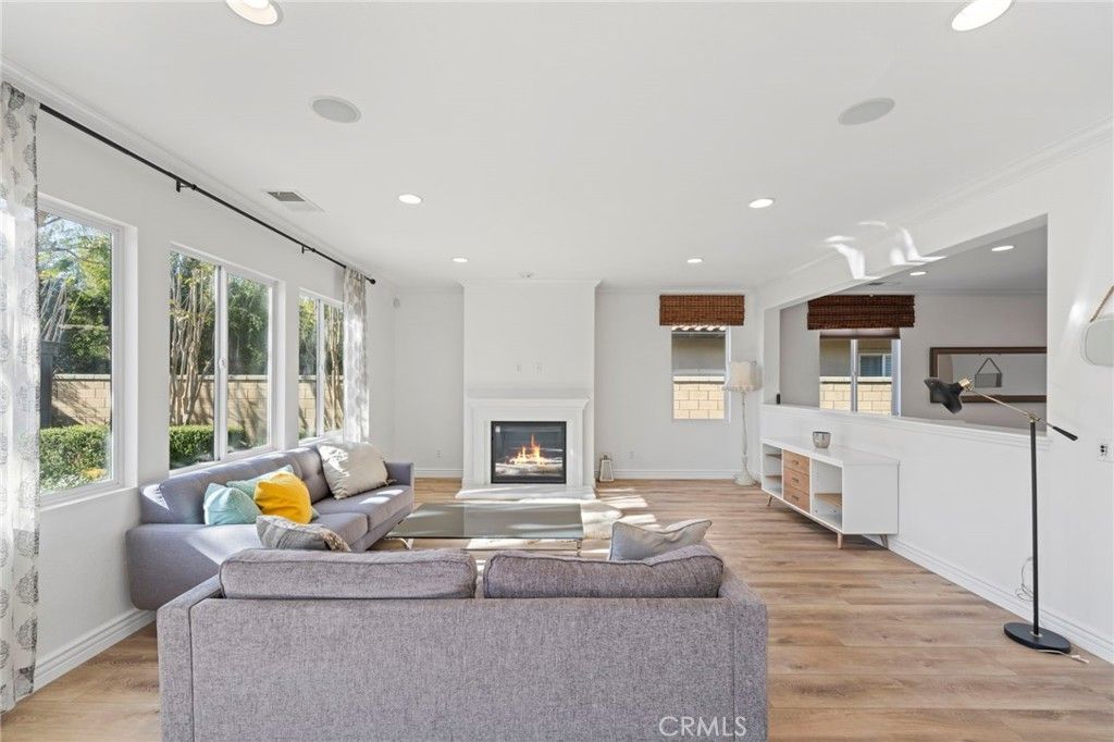 Image 13 of property listing at 14343 Soleil, Eastvale, CA 92880