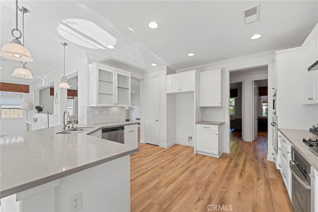 Image 21 of property listing at 14343 Soleil, Eastvale, CA 92880