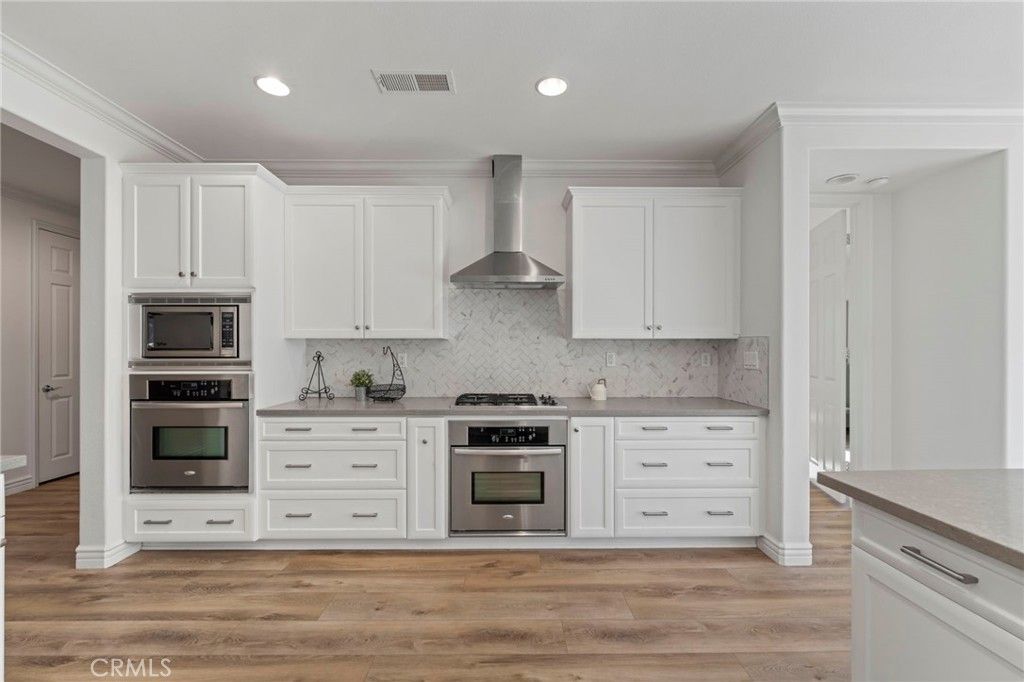 Image 22 of property listing at 14343 Soleil, Eastvale, CA 92880