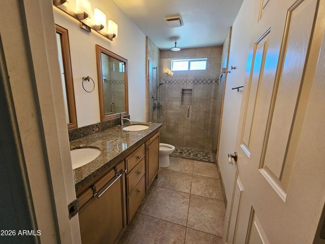 4929 E Sunnyside Drive, Scottsdale, AZ 85254