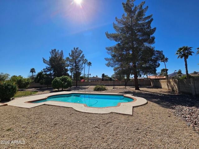 4929 E Sunnyside Drive, Scottsdale, AZ 85254