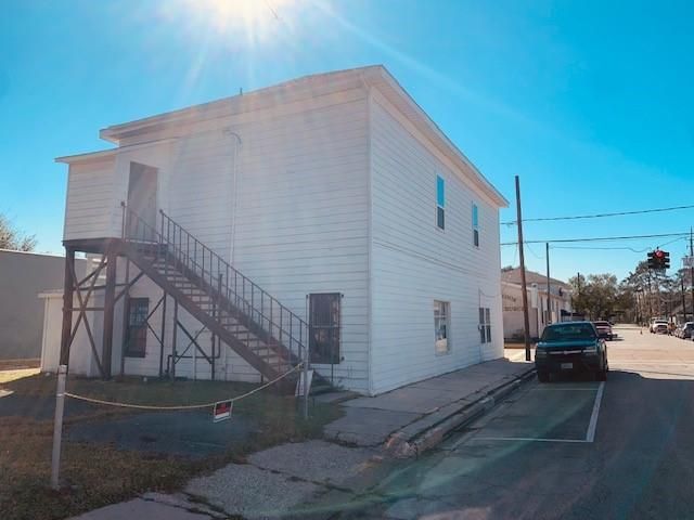 401 E Main Street, Humble, TX 77338