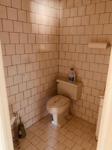 401 E Main Street, Humble, TX 77338