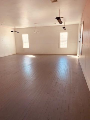 401 E Main Street, Humble, TX 77338