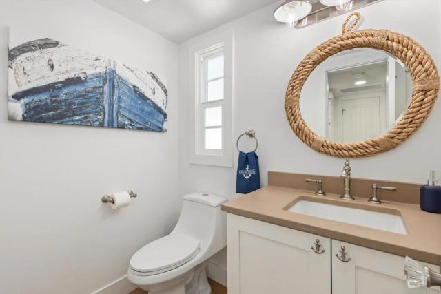 185 Juniper Avenue, Carlsbad, CA 92008