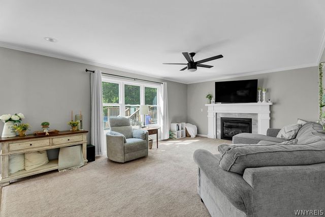 67 Jaycee Lane, West Seneca, NY 14224