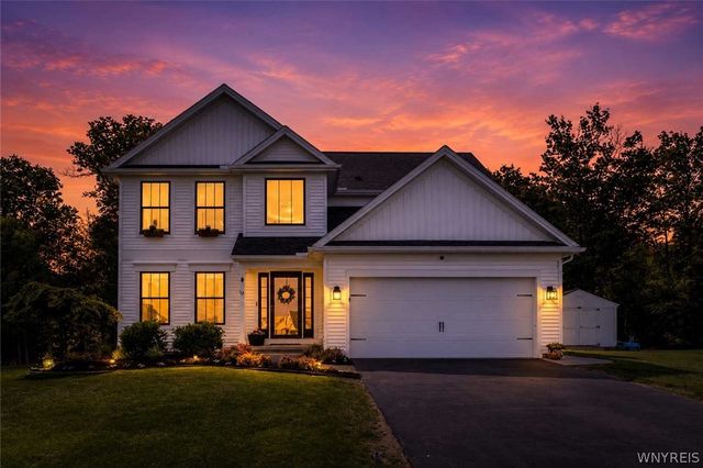 67 Jaycee Lane, West Seneca, NY 14224