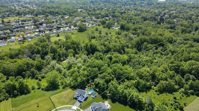 67 Jaycee Lane, West Seneca, NY 14224