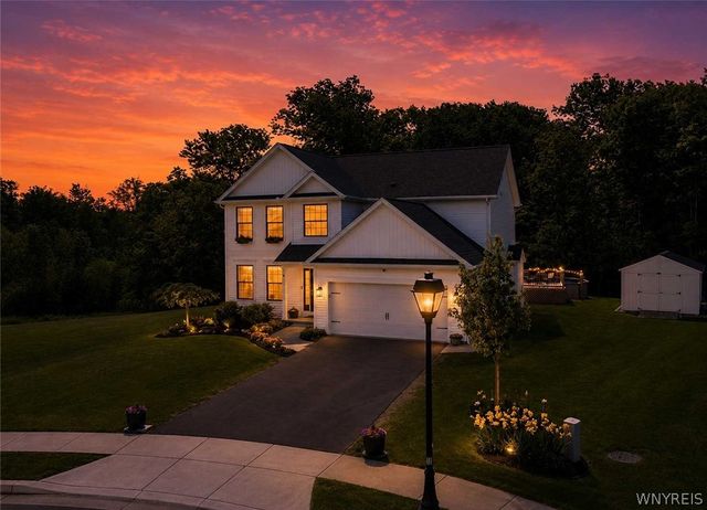 67 Jaycee Lane, West Seneca, NY 14224