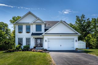 67 Jaycee Lane, West Seneca, NY 14224