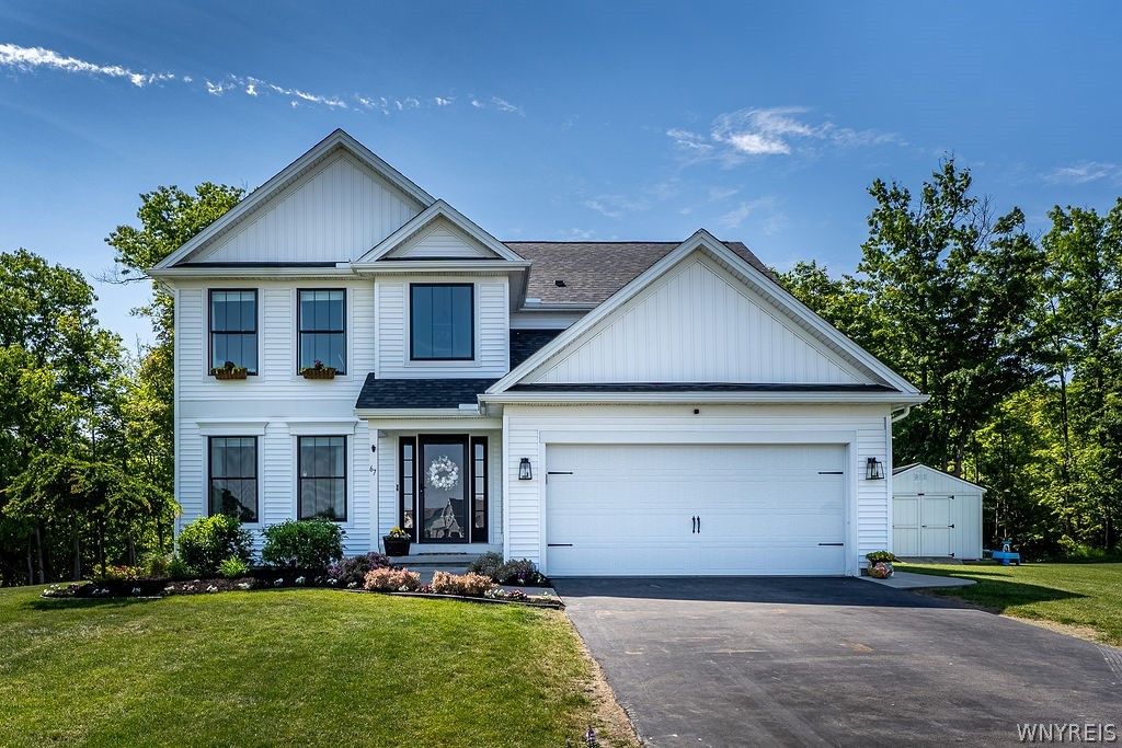 67 Jaycee Lane, West Seneca, NY 14224