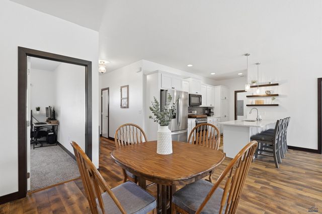 2220 ARROWHEAD DR, Spearfish, SD 57783