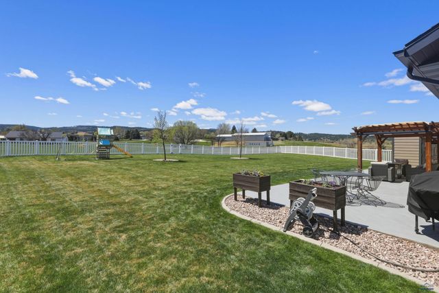 2220 ARROWHEAD DR, Spearfish, SD 57783