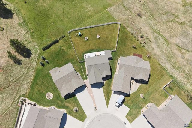 2220 ARROWHEAD DR, Spearfish, SD 57783