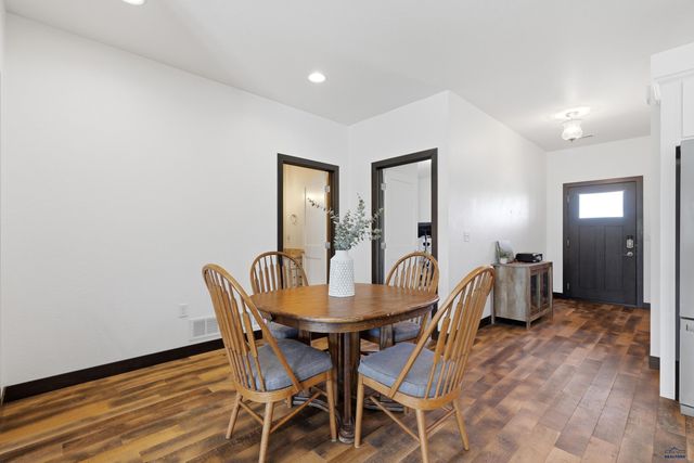 2220 ARROWHEAD DR, Spearfish, SD 57783