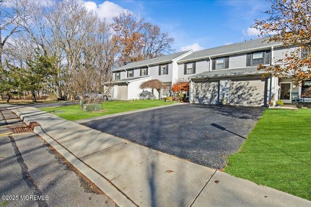 94 Paddock Court, Oceanport, NJ 07757