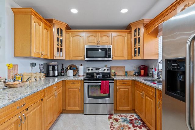 8504 GOLD RIDGE CIRCLE, Tampa, FL 33619