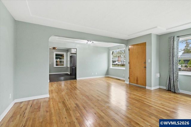 1084 24th St, Salem, OR 97301