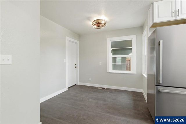 1084 24th St, Salem, OR 97301