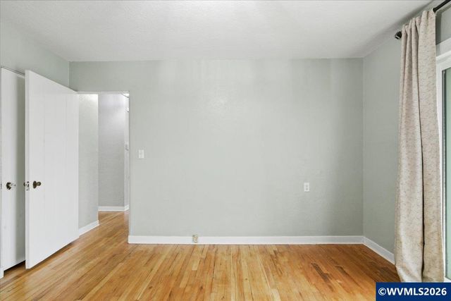 1084 24th St, Salem, OR 97301