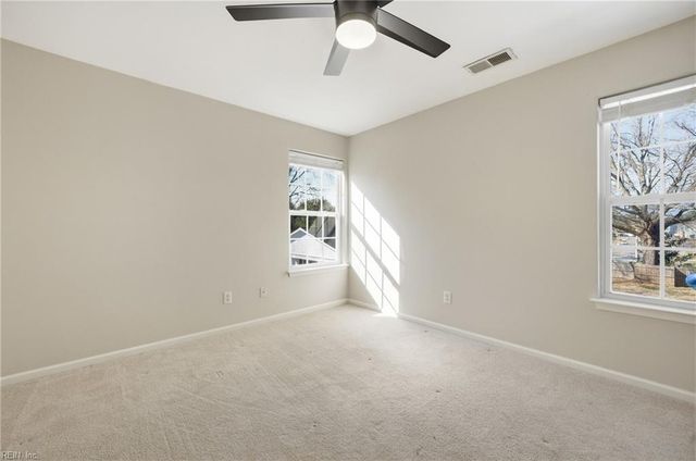 673 Parker RD, Chesapeake, VA 23322